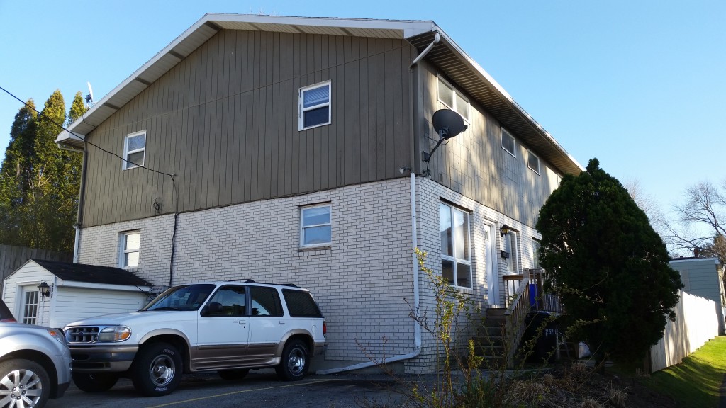 252 Gompers Ave. Apt B